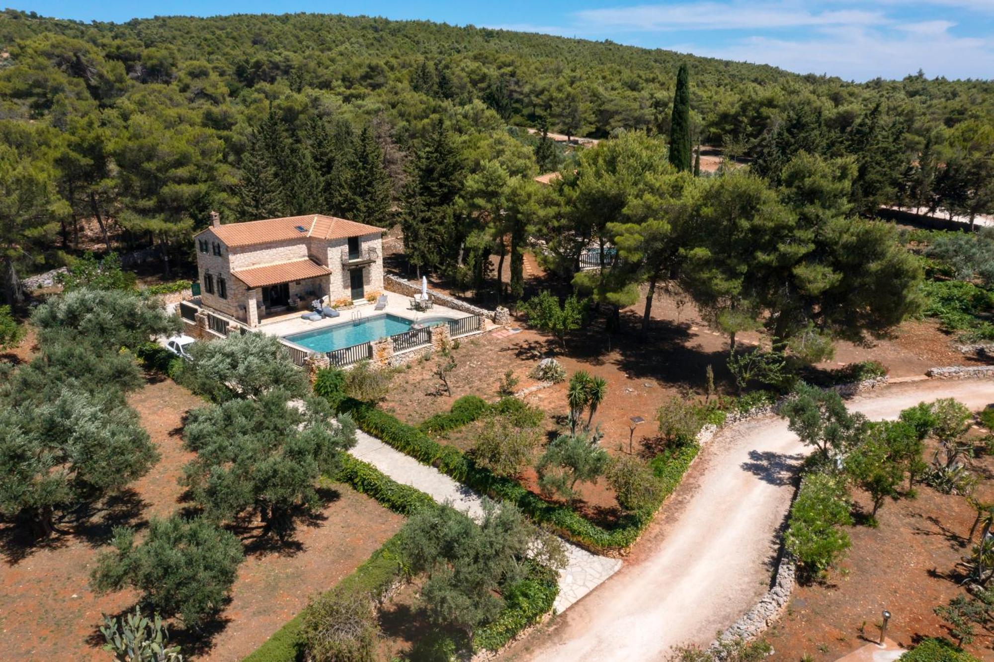 Aresti Mountain Resort Agios Leon Exterior photo