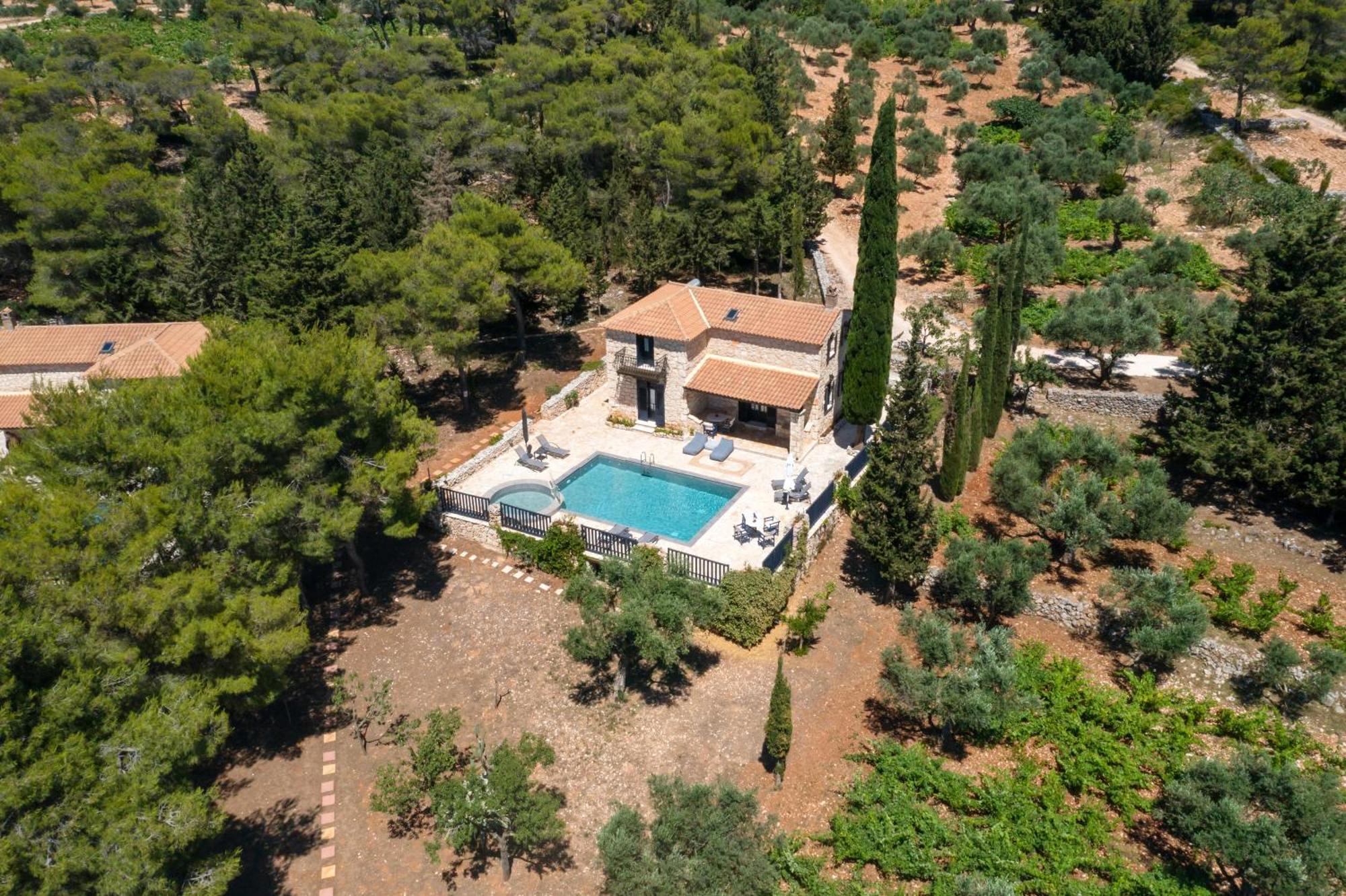 Aresti Mountain Resort Agios Leon Exterior photo