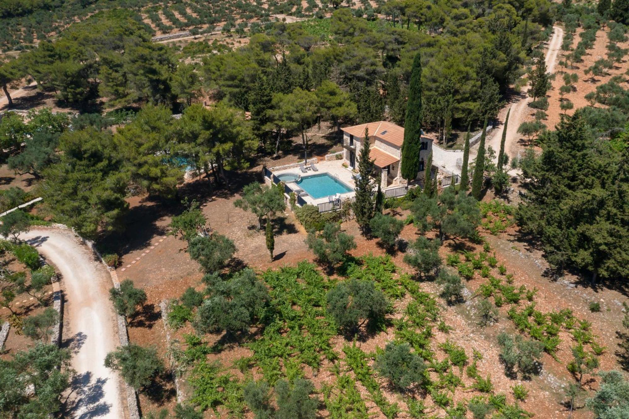 Aresti Mountain Resort Agios Leon Exterior photo